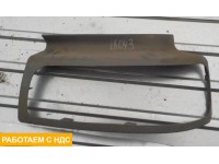 Рамка фары левая